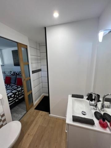 Charmant Studio Neuf De 40M2 / Tout Confort Arques-la-Bataille Exterior photo